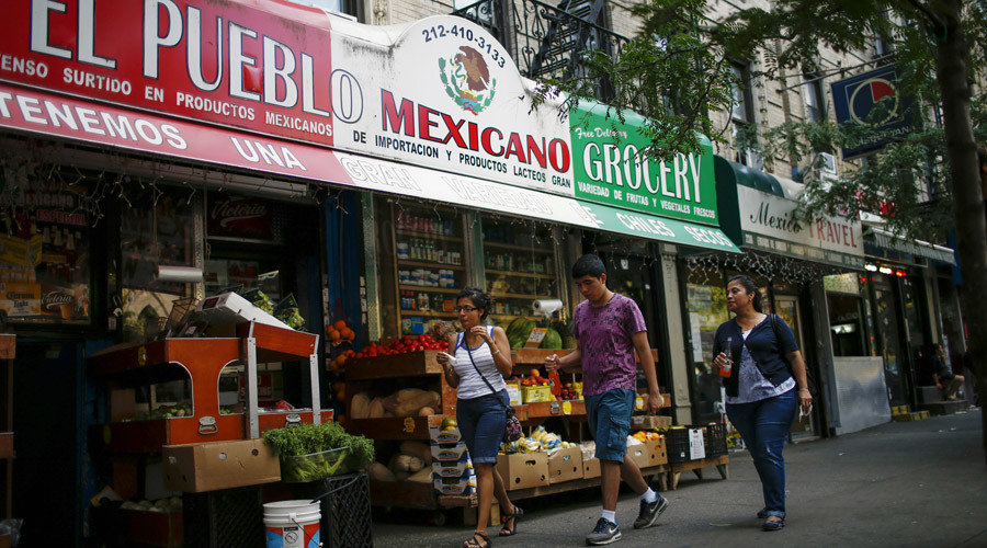 Click to enlarge El Pueblo Mexican grocery in NYC