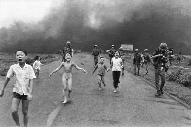 Click to enlarge Napalm girl in Vietnam war