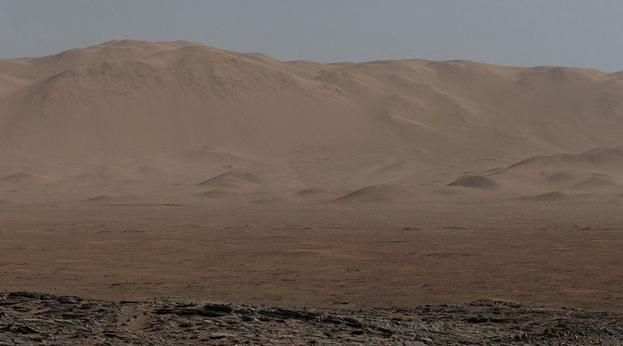 Click to enlarge Mars landscape