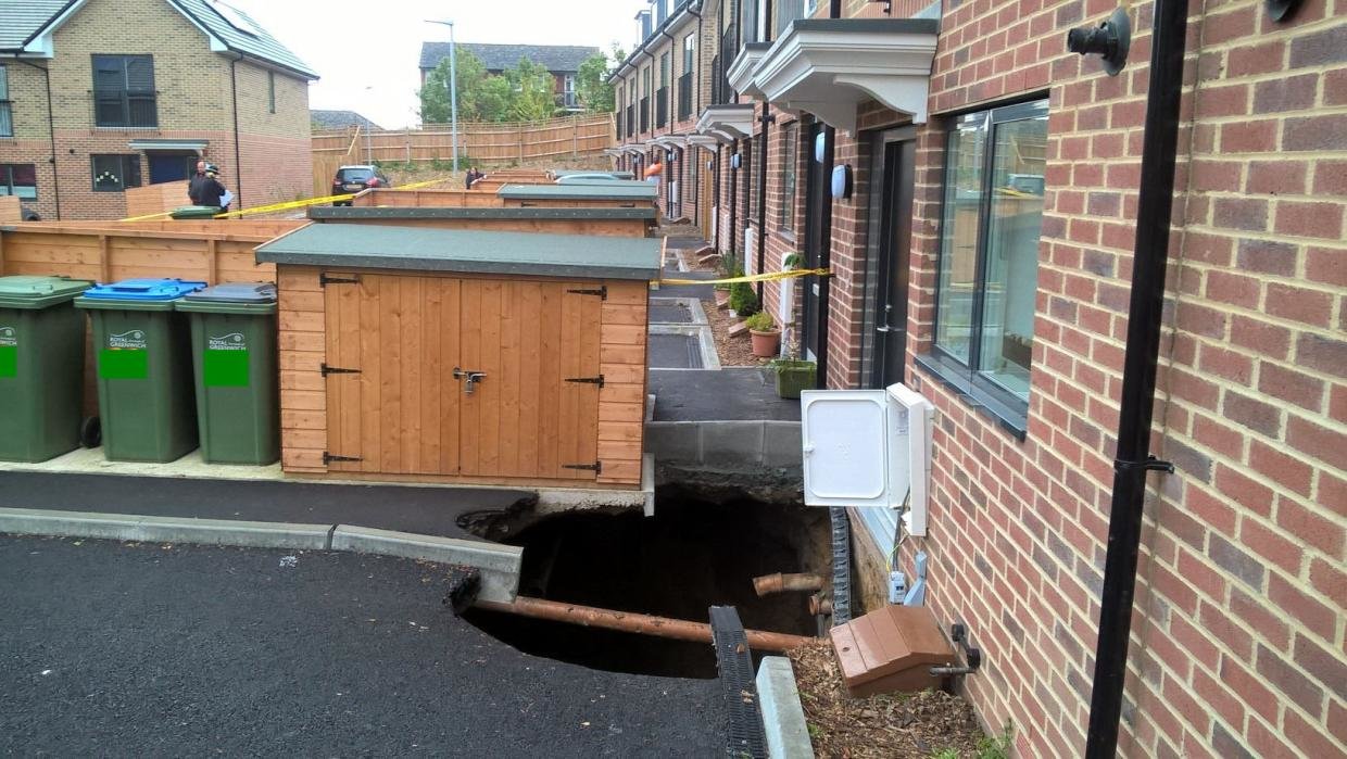 60 ft' sinkhole in Plumstead 