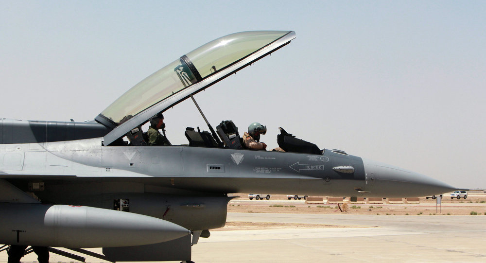 Click to enlarge US F-16 fighter aircraft