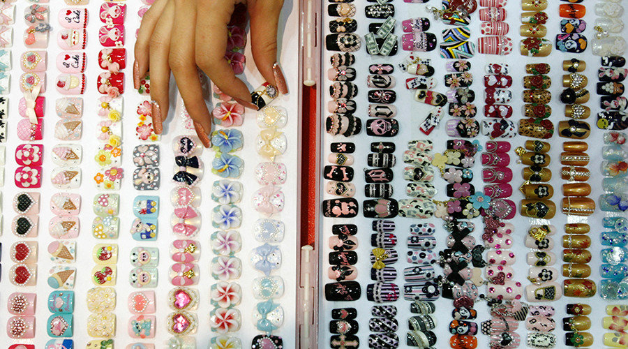Fake nails