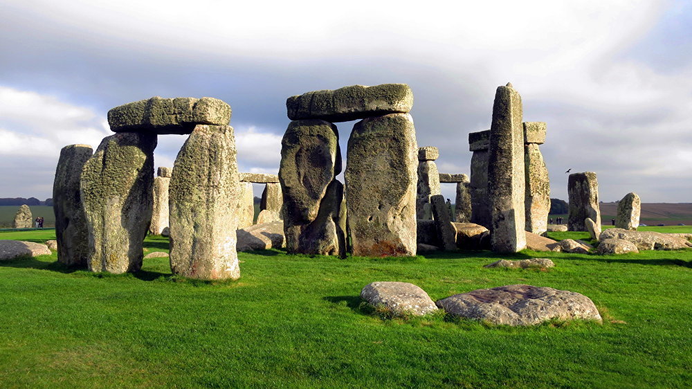 Click to enlarge Stonehenge