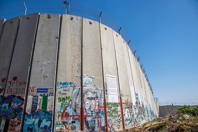 Click to enlarge Israel wall