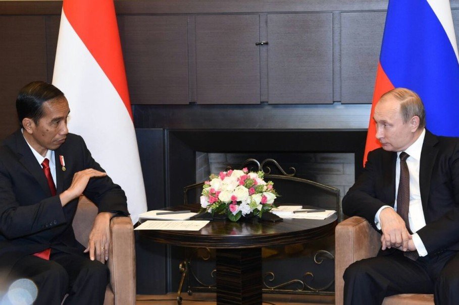 Click to enlarge joko widodo putin