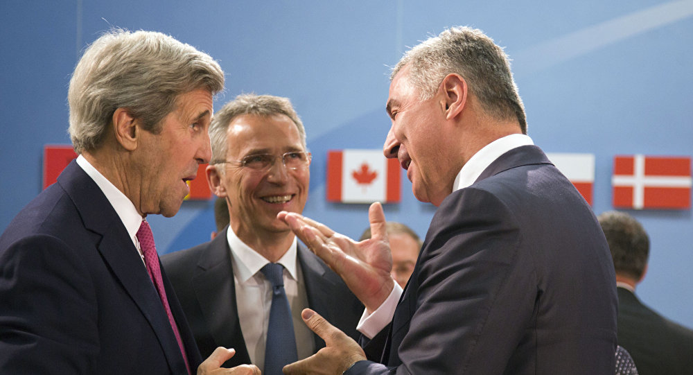 John Kerry with Prime Minister Milo Dukanovic