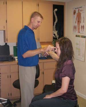 applied kinesiology therapy localization muscle testing