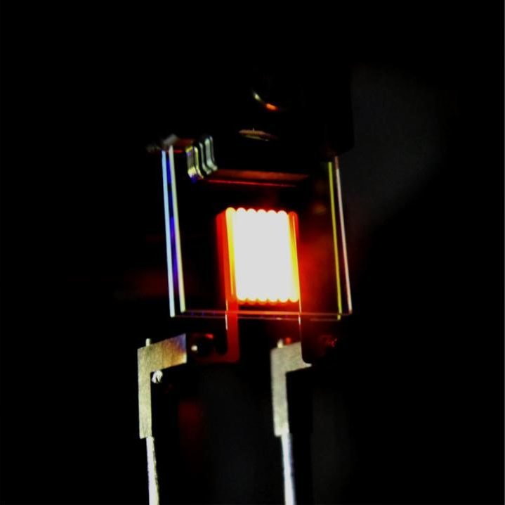 Click to enlarge MIT prototype of new incandescent bulb