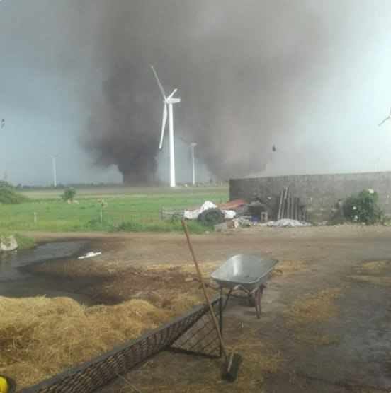 Click to enlarge rare twin tornadoes in Germany