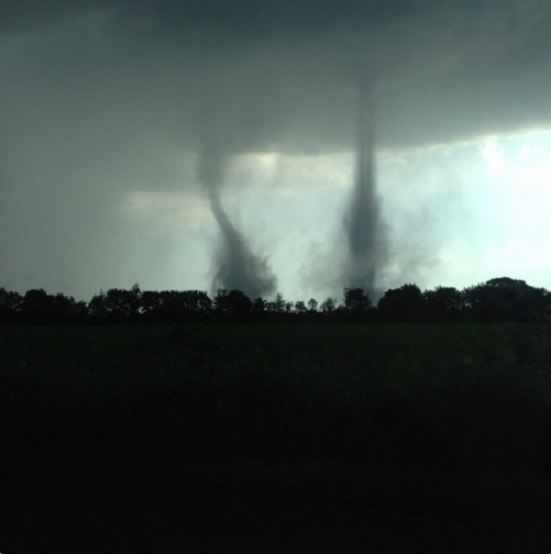 Click to enlarge rare twin tornadoes in Schleswig, Germany