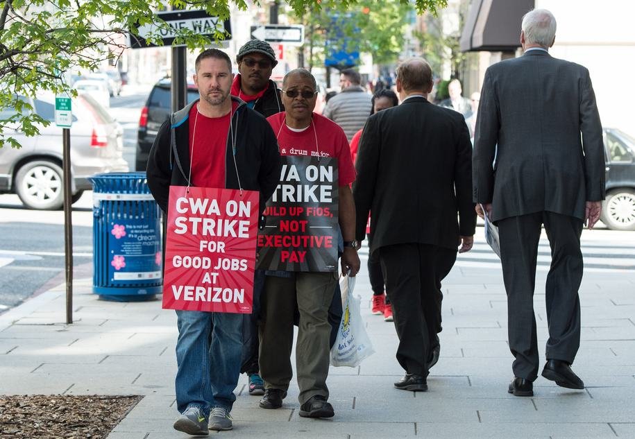 Click to enlarge verizon strikers