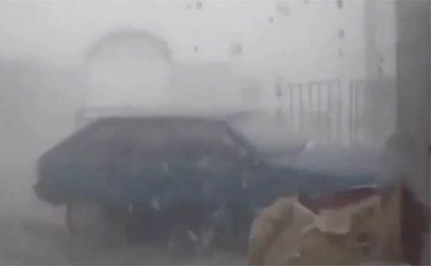  The hailstones were as big as tennis balls