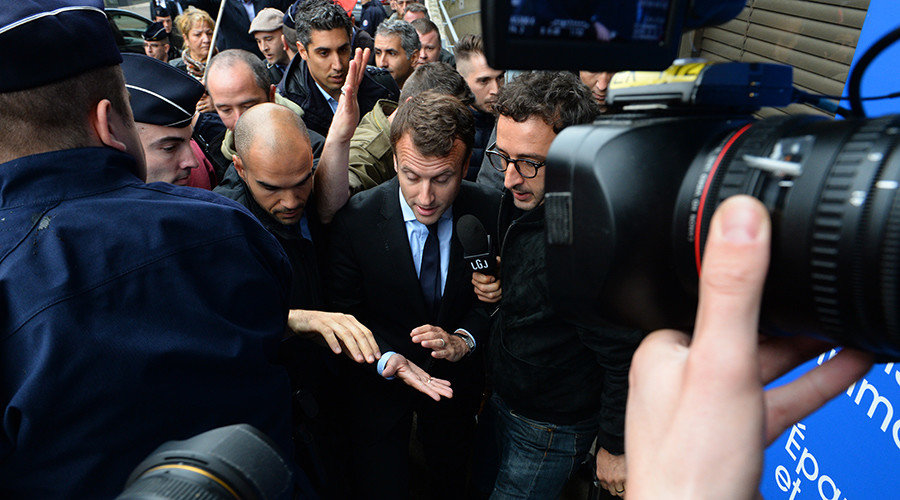 Click to enlarge French Economy minister Emmanuel Macron