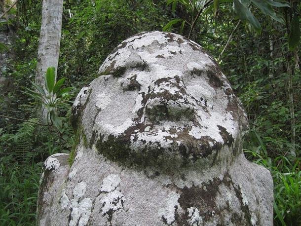 Click to enlarge Tokalalaea megalith
