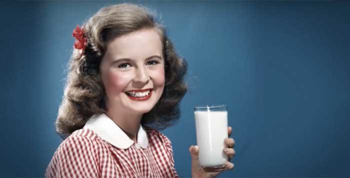 girl with milk