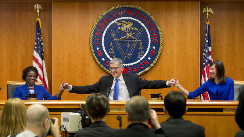The Democratic majority of the Federal Communications Commission voted to approve new 