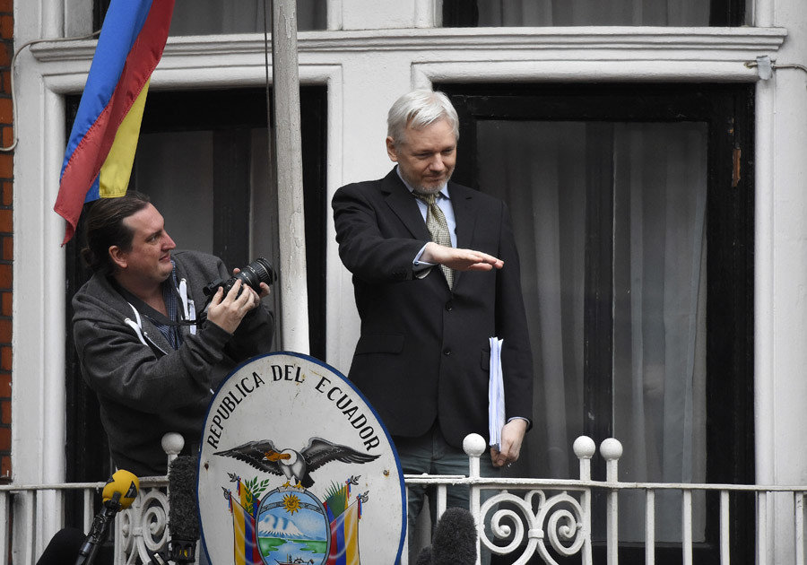julian assange makes speech ecuador embassy