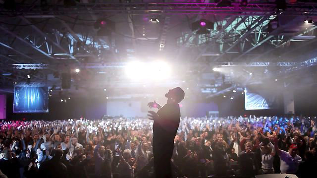 Click to enlarge Tony Robbins