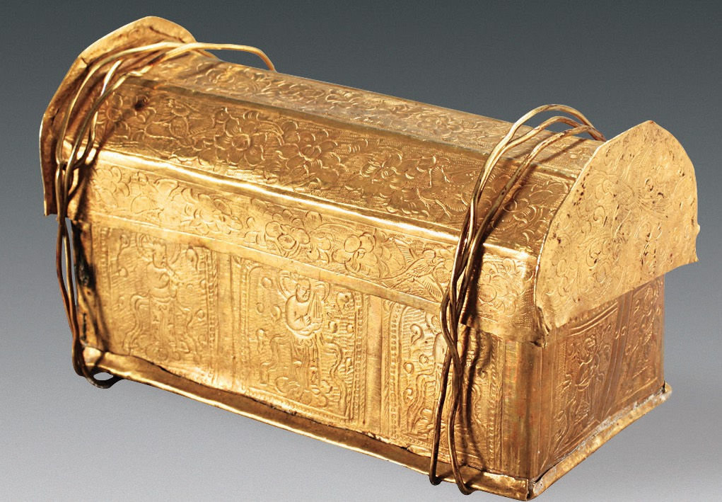 Click to enlarge buddha relic