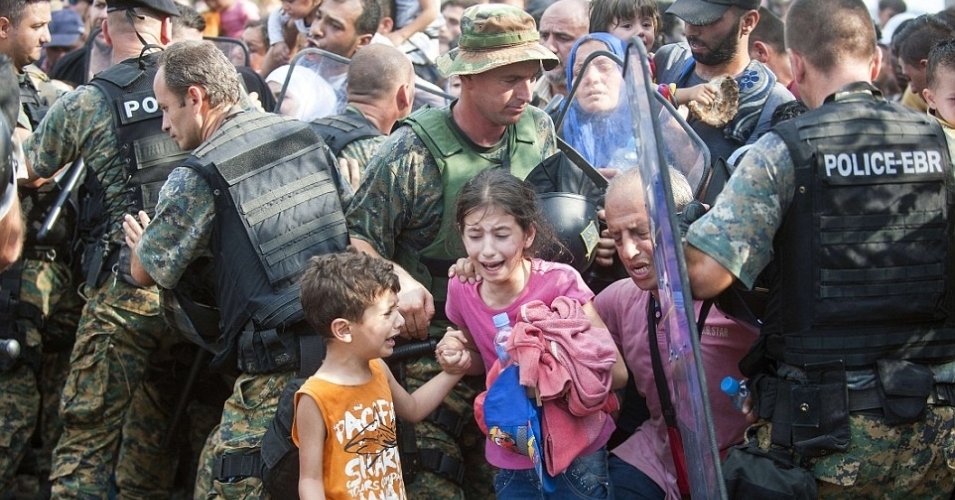 Click to enlarge refugee children greece
