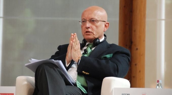 ergey Karaganov (Russian: Серге́й Караганов)