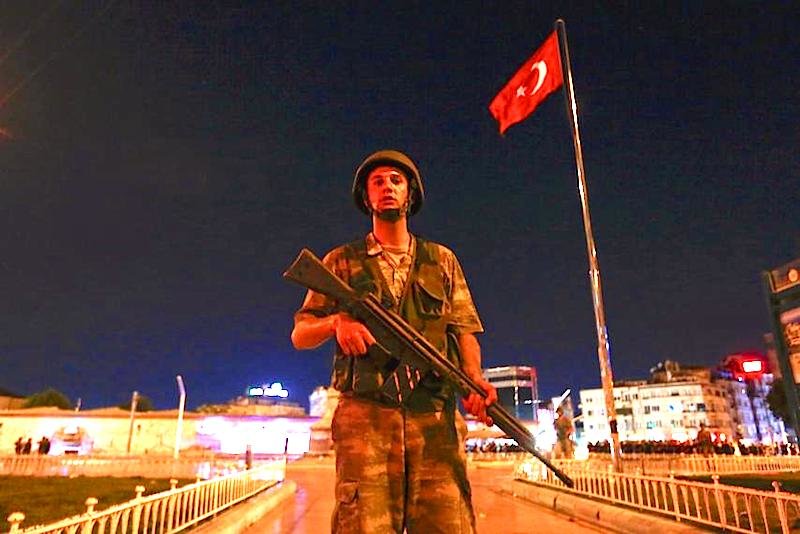 Click to enlarge soldier flag turkey