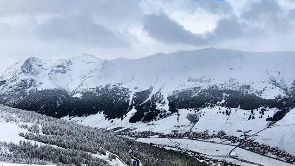 Click to enlarge Summer Interrupted in Italy, Switzerland as Snow Whitens the Alps