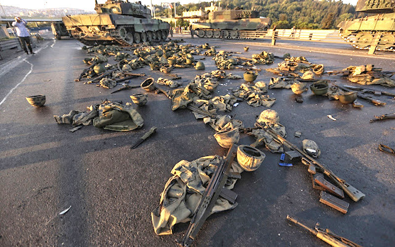 Click to enlarge tank helmets guns