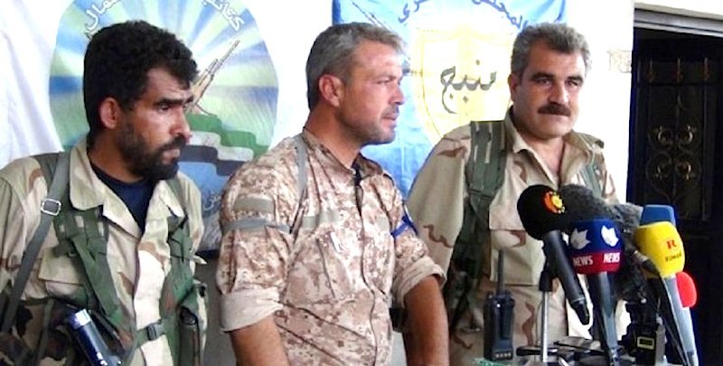Click to enlarge Manbij fighters