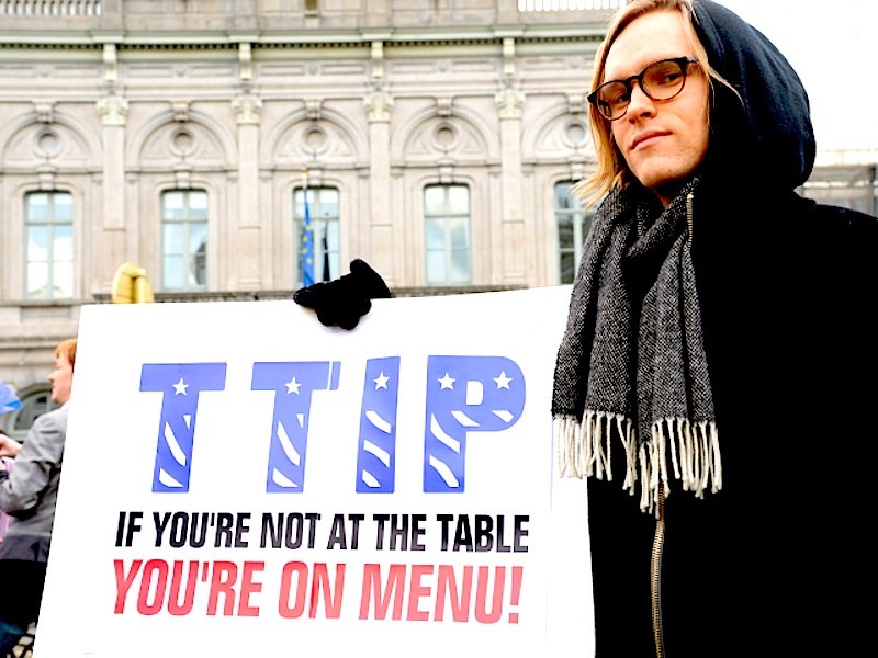 TTIP woman
