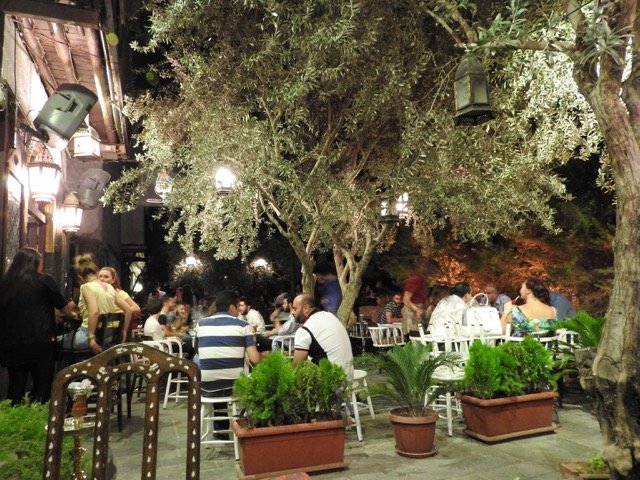 abu zolouf bar