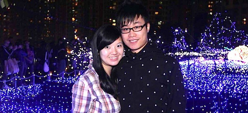 2 chinese tourists