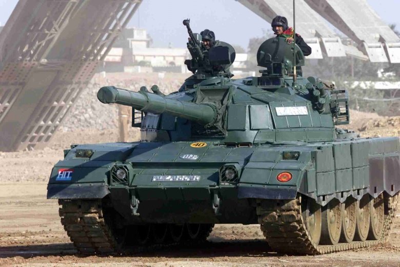 Click to enlarge Pakistani tank