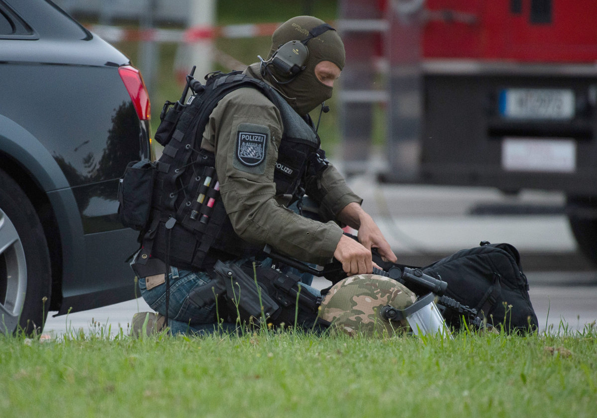 Munich attacks Olympia shopping center police Germay