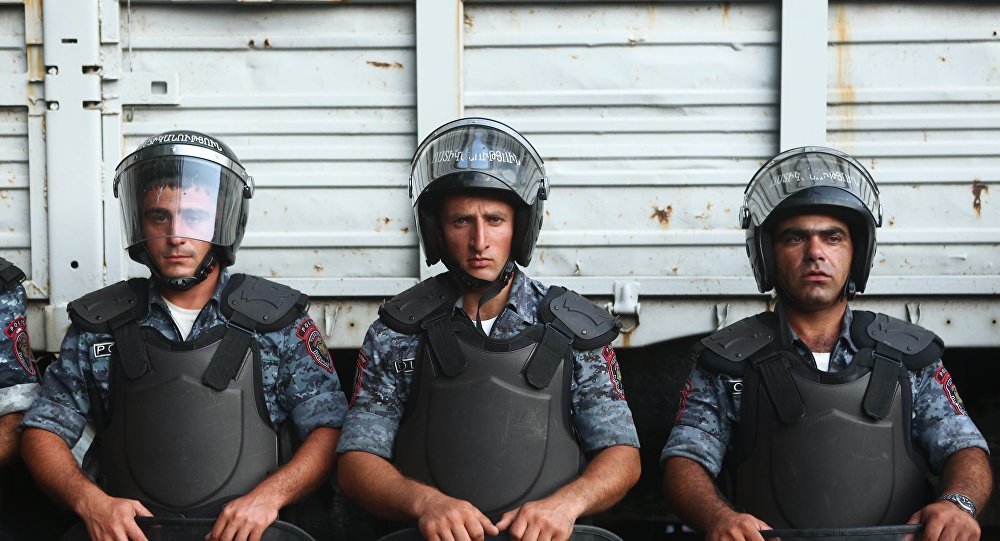 Click to enlarge seized a police station in Yerevan