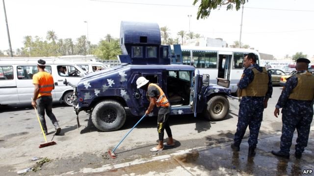 Baghdad suicide bomb cleanup