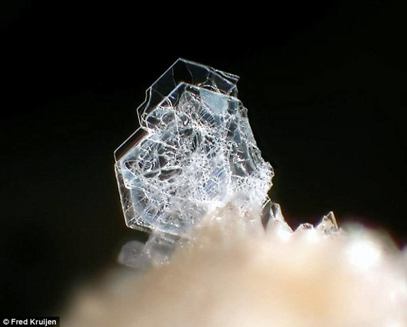 tridymite meteors mars lightning