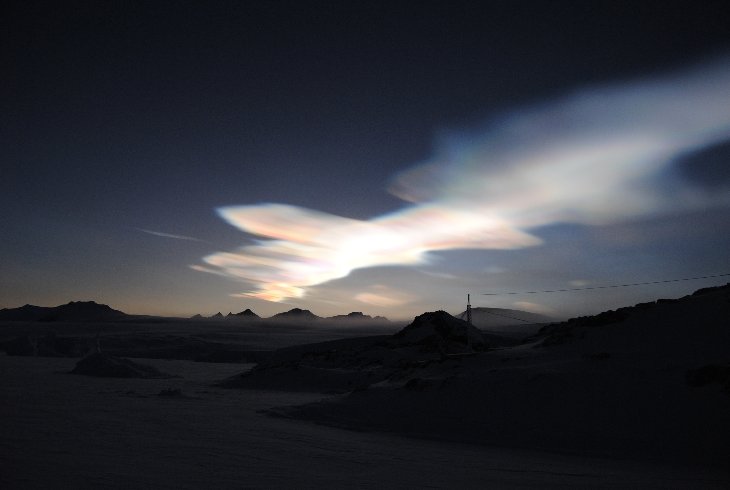 Click to enlarge Polar stratospheric cloud