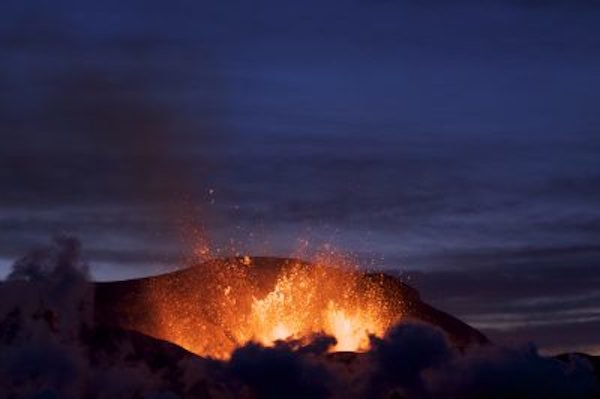 eruption Eyjafjallajökull volcano