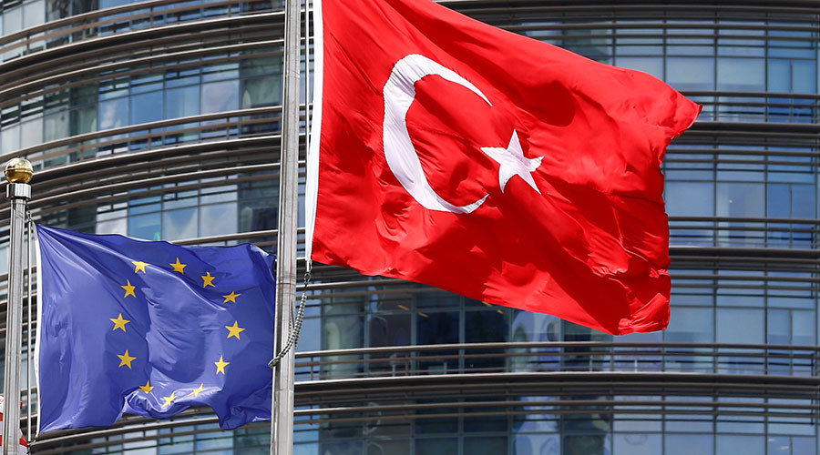 EU and Turkey glags