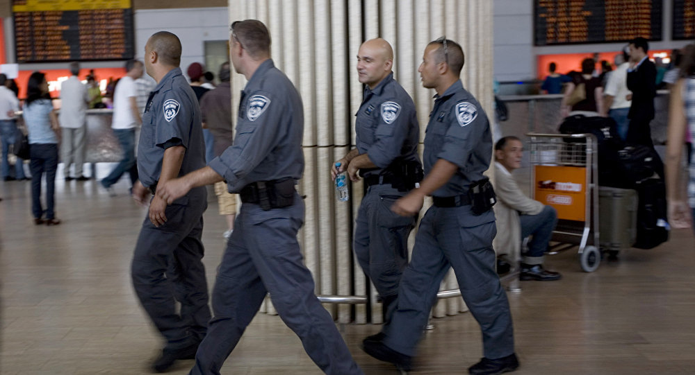 Click to enlarge Israel police in Ben Gurion airport