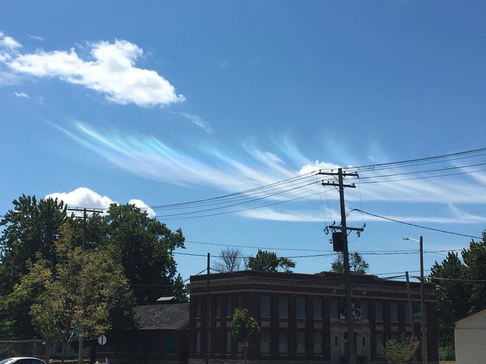 Click to enlarge Circumhorizontal arc in Michigan
