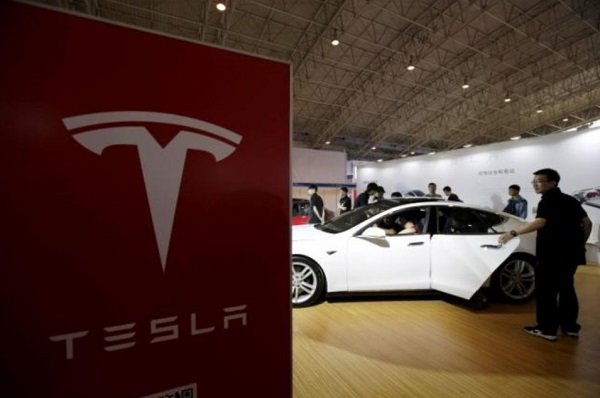 Click to enlarge tesla car