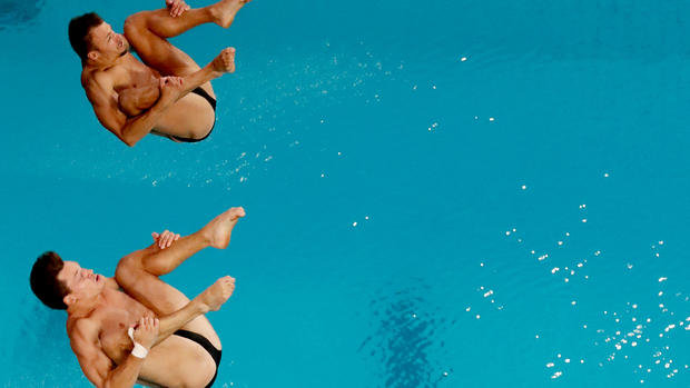 Click to enlarge divers