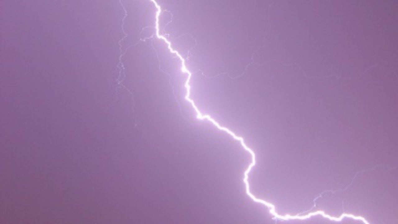 lIGHTNING