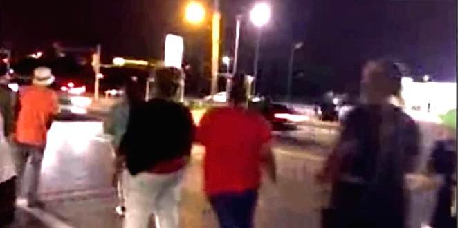Click to enlarge protesters ferguson