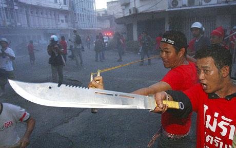 Click to enlarge Shinawatra's red shirts in 2009