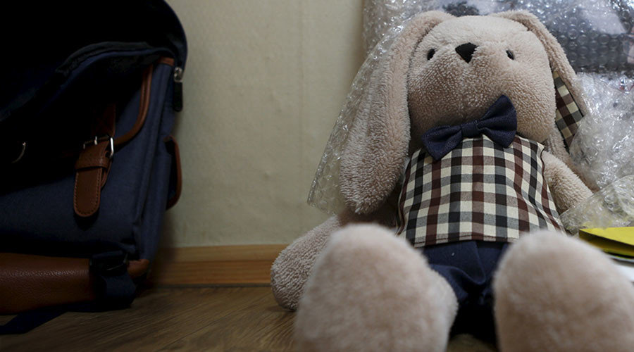 Stuffed rabbit toy