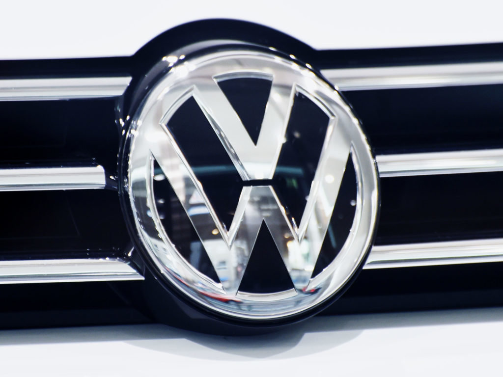VW grill