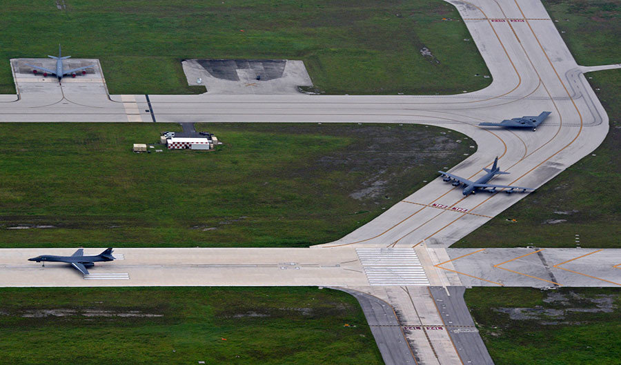 Click to enlarge US Air Force B-52 Stratofortress, B-1 Lancer and B-2 Spirit taxi